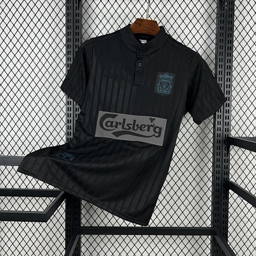 Liverpool 1995/96 Black
