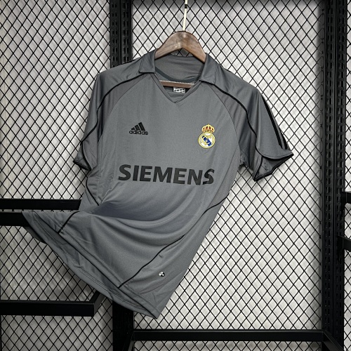 Real Madrid 2005/06 Third Away