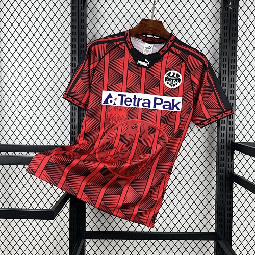Eintracht Frankfurt 1995/96 Home
